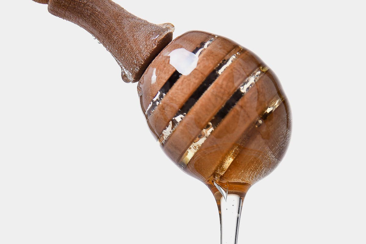 Shilajit and Honey: The Ayurvedic Pairing, Ritual, and Recipes