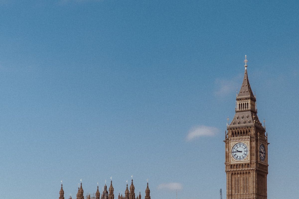 Shilajit in the UK: MHRA Rules and Buying Guide (2026)